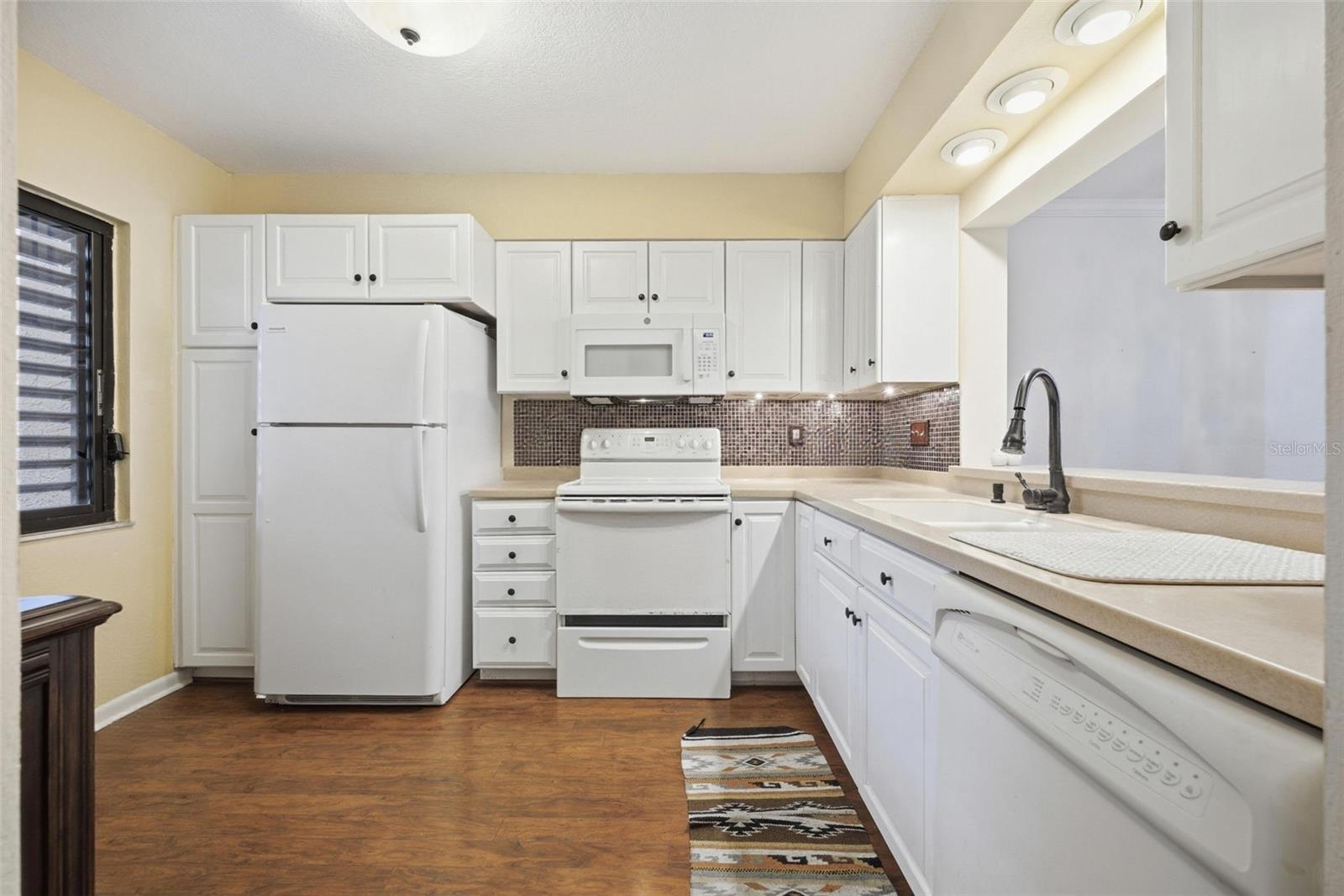 TARPON COVE CONDO - Residential