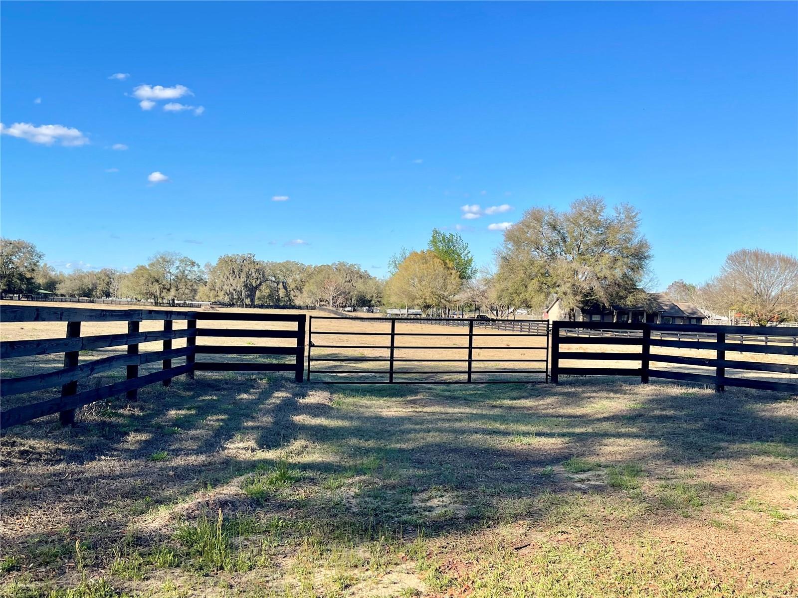 SUMMERFIELD MEADOWS - Land