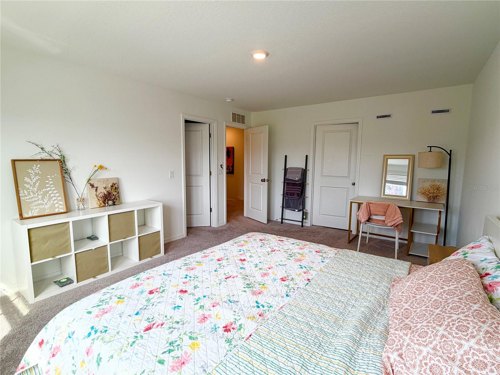 FESTIVAL PH 5 - Residential