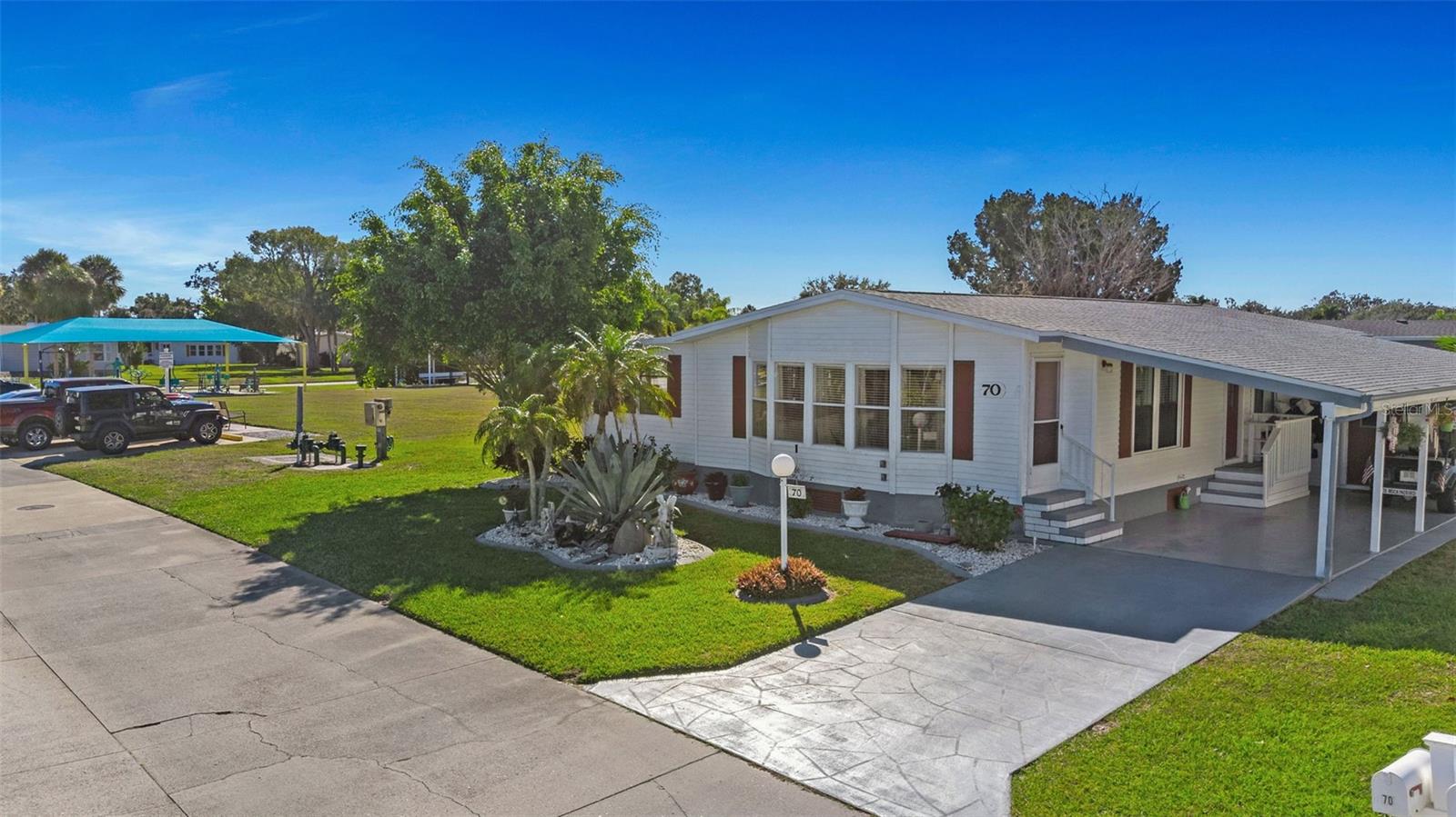 RIDGEWOOD OAKS PH II & III - Residential