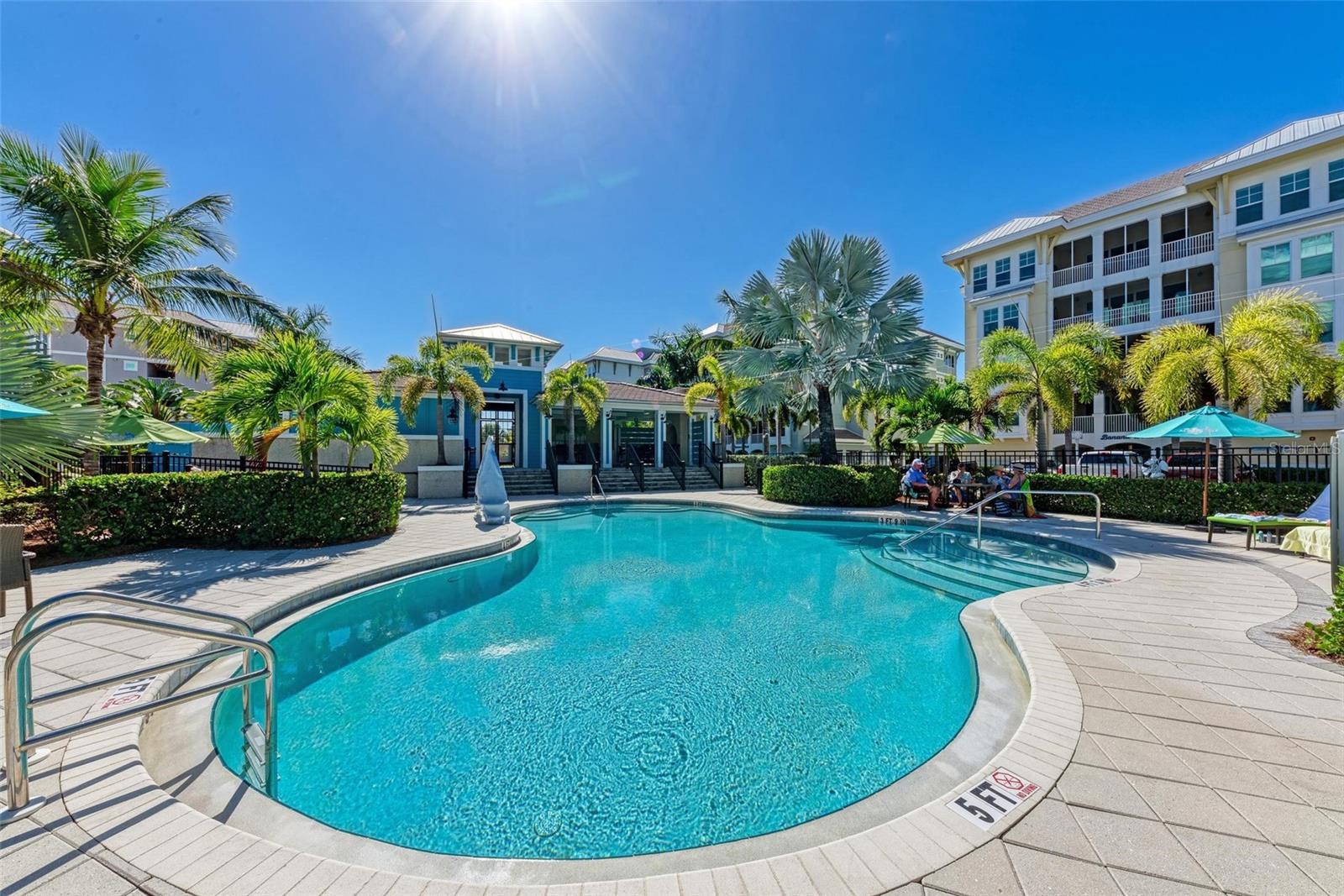 HARBOUR ISLE - EDGEWATER WALK - Residential