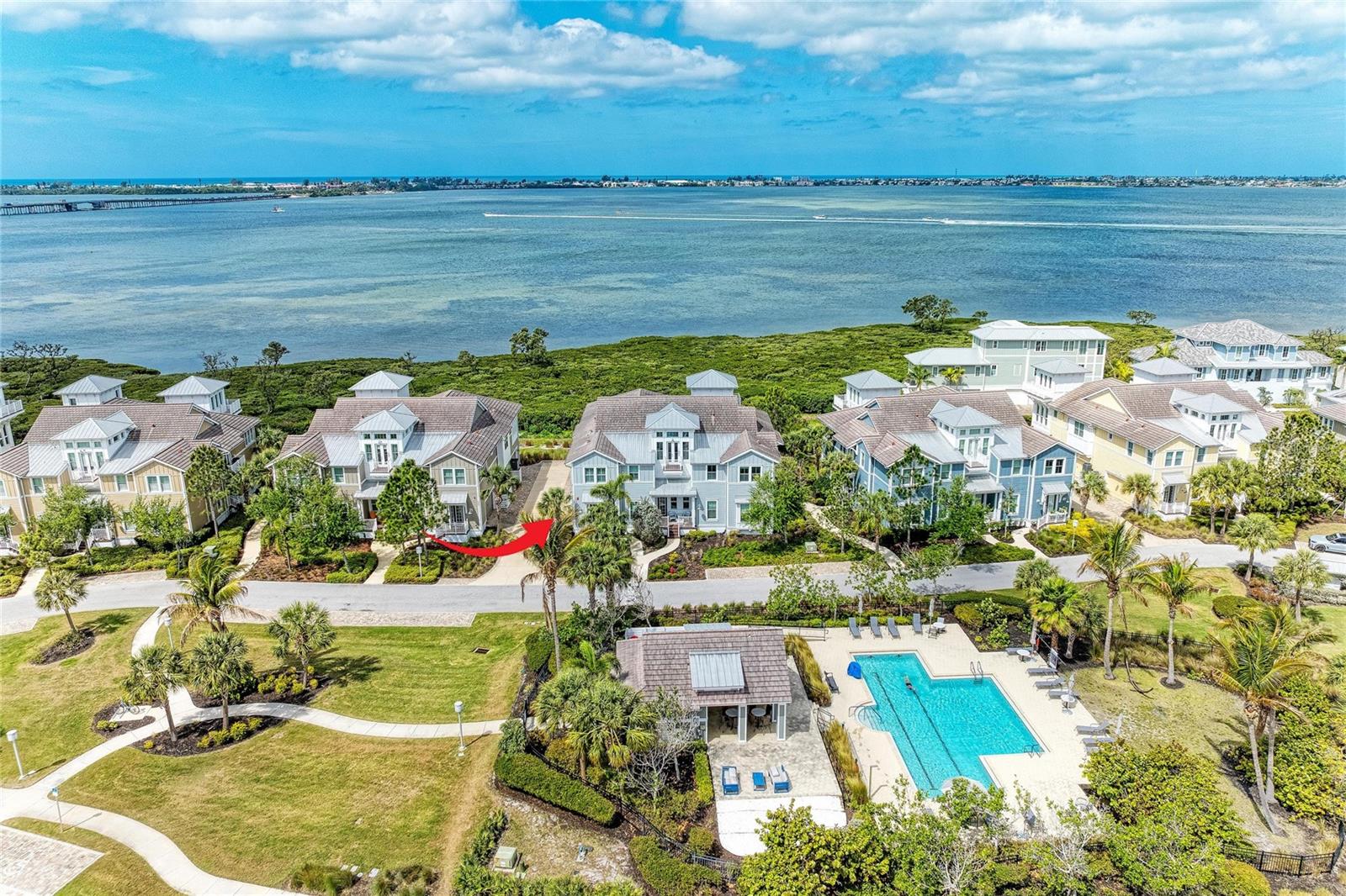 HARBOUR ISLE - EDGEWATER WALK - Residential