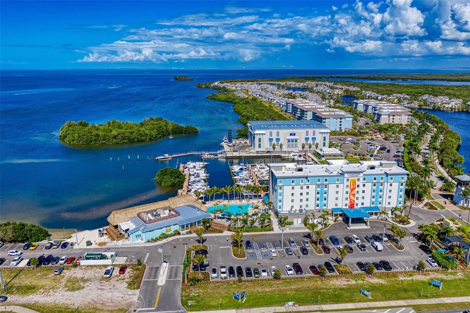 HARBOUR ISLE - EDGEWATER WALK - Residential