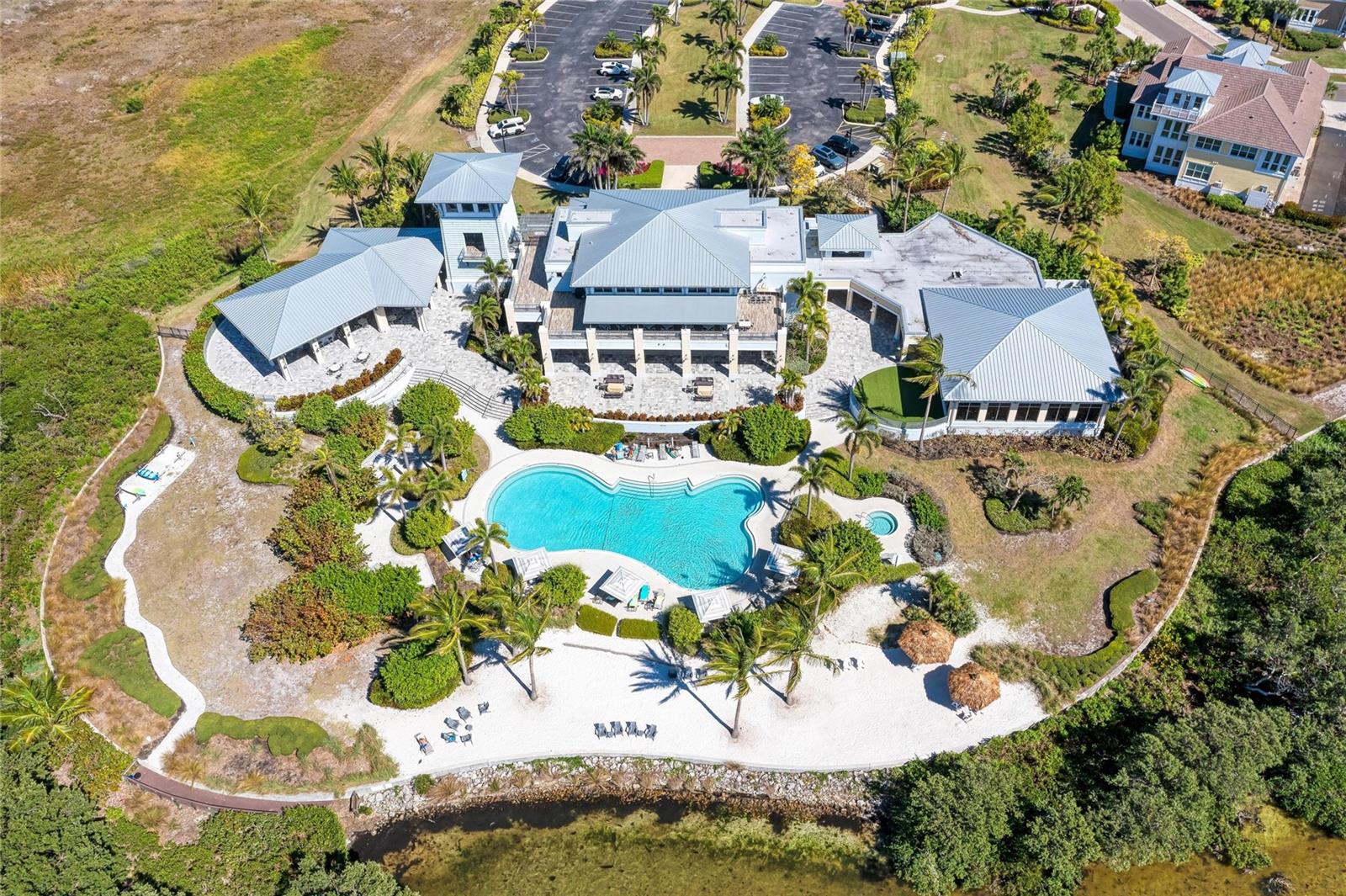 HARBOUR ISLE - EDGEWATER WALK - Residential