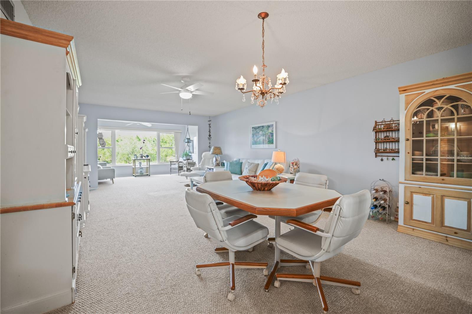 ON TOP OF THE WORLD - Residential
