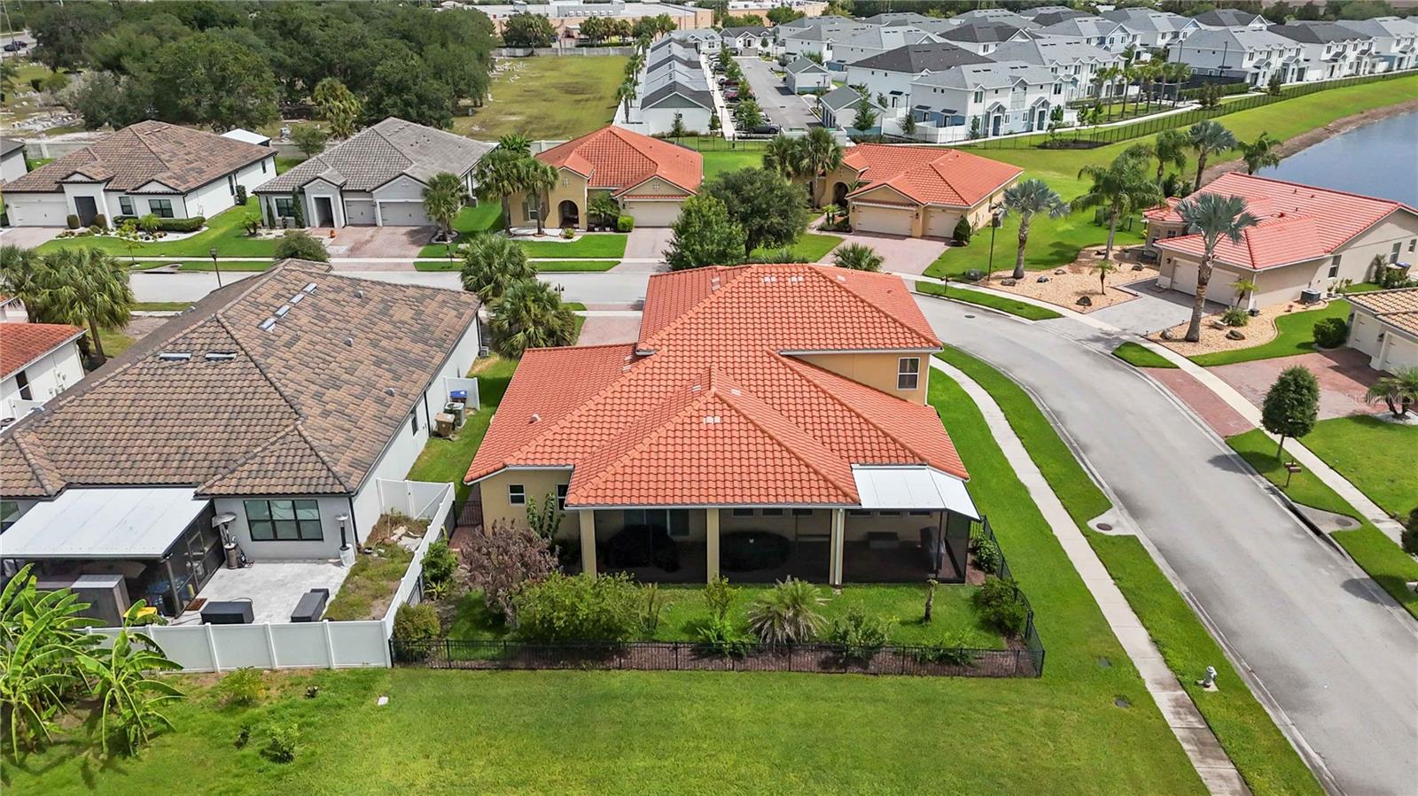 BELLALAGO PH 7L - Residential