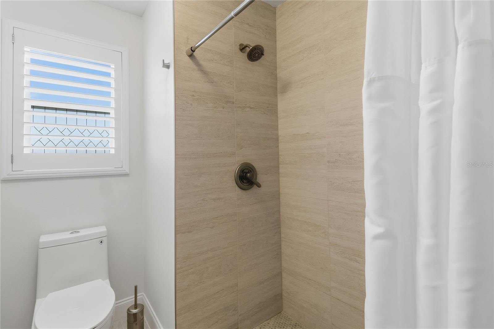 BELLALAGO PH 7L - Residential
