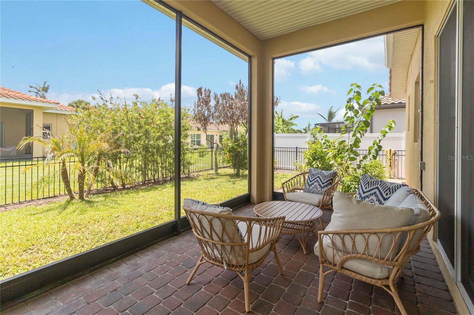 BELLALAGO PH 7L - Residential