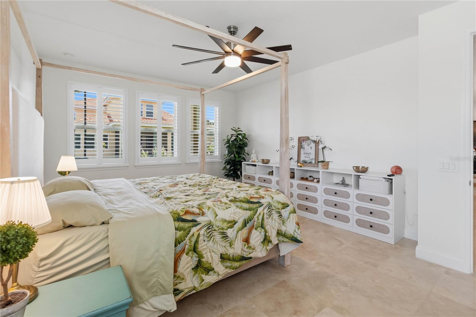 BELLALAGO PH 7L - Residential
