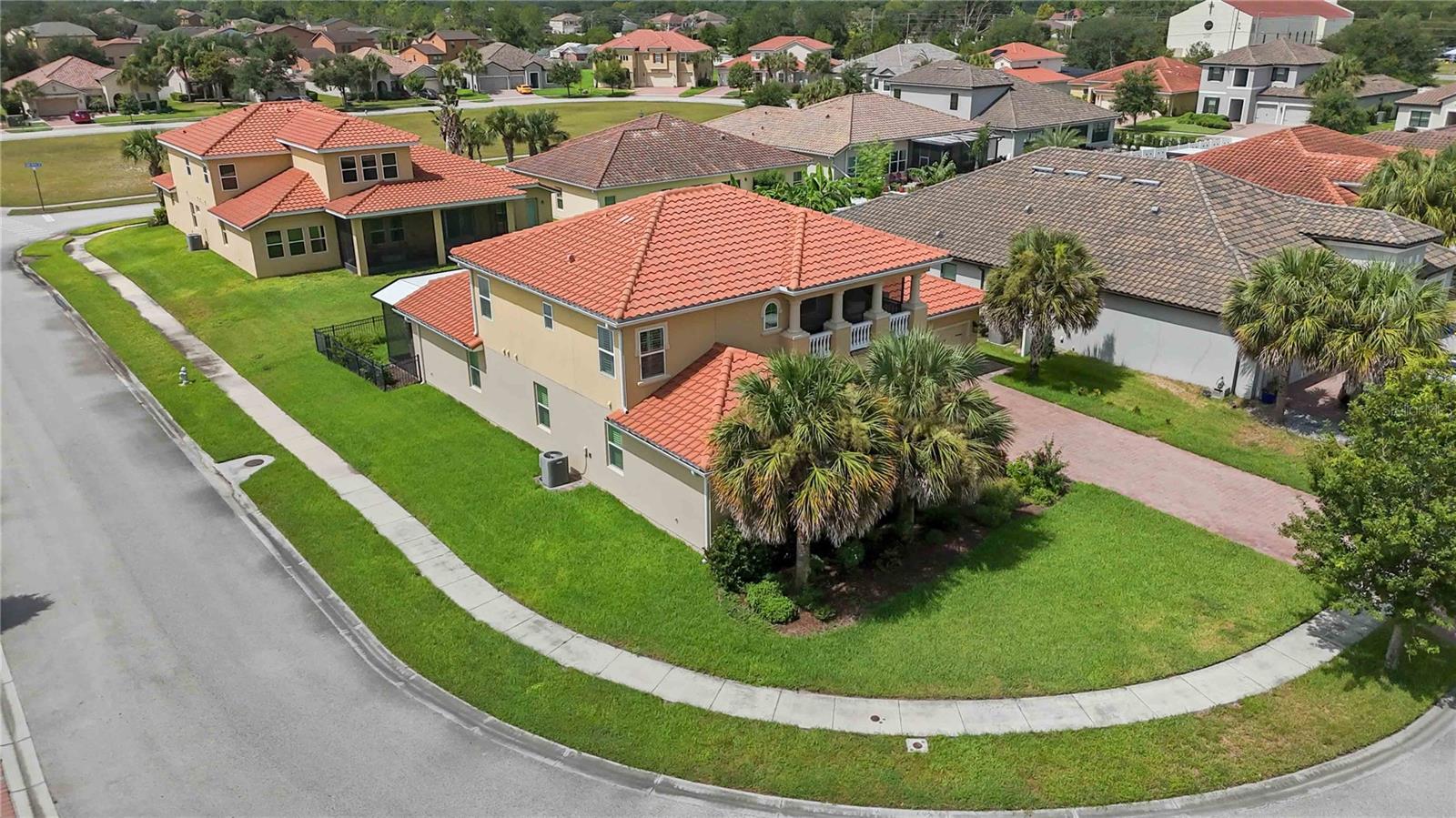 BELLALAGO PH 7L - Residential