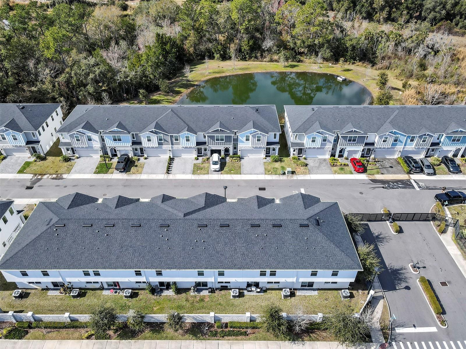 TOWNHOMES AT RIVERS EDGE - Residential Lease