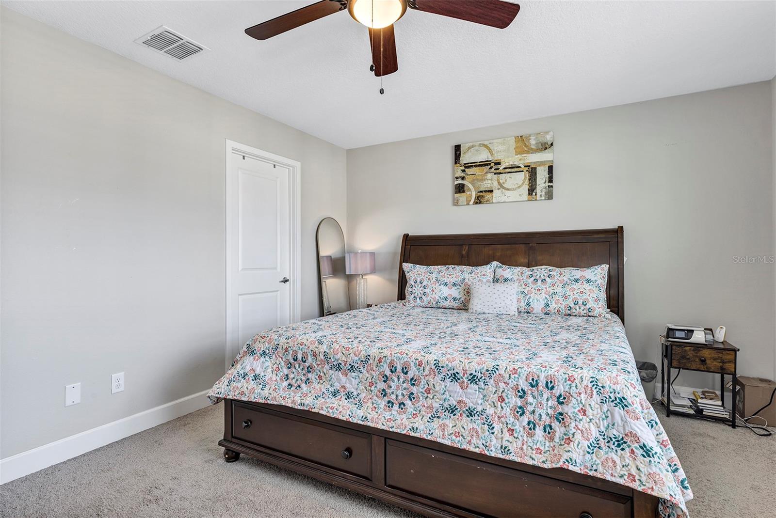 TOWNHOMES AT RIVERS EDGE - Residential Lease