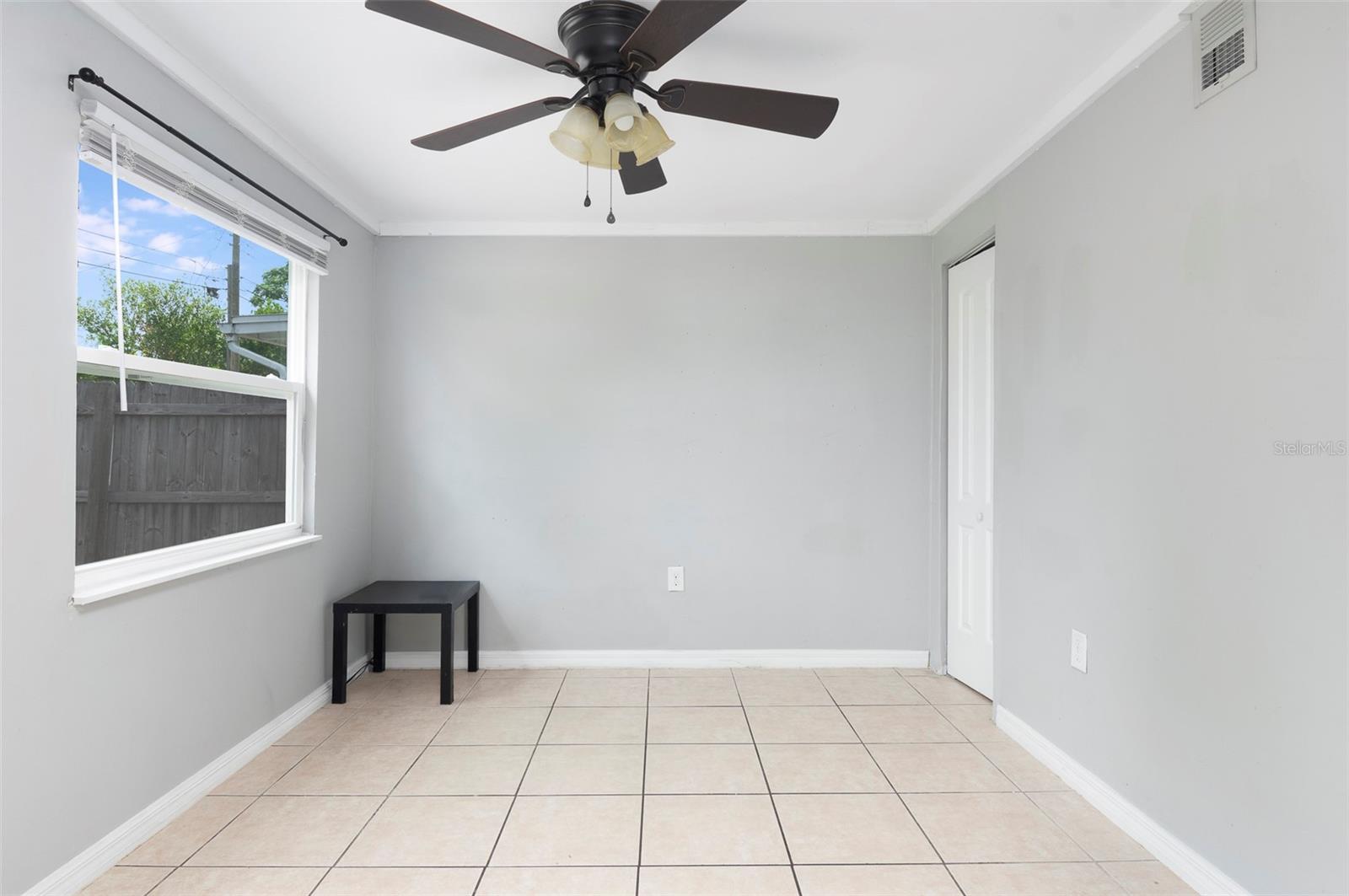 HILLTOP GROVE SUB - Residential Lease