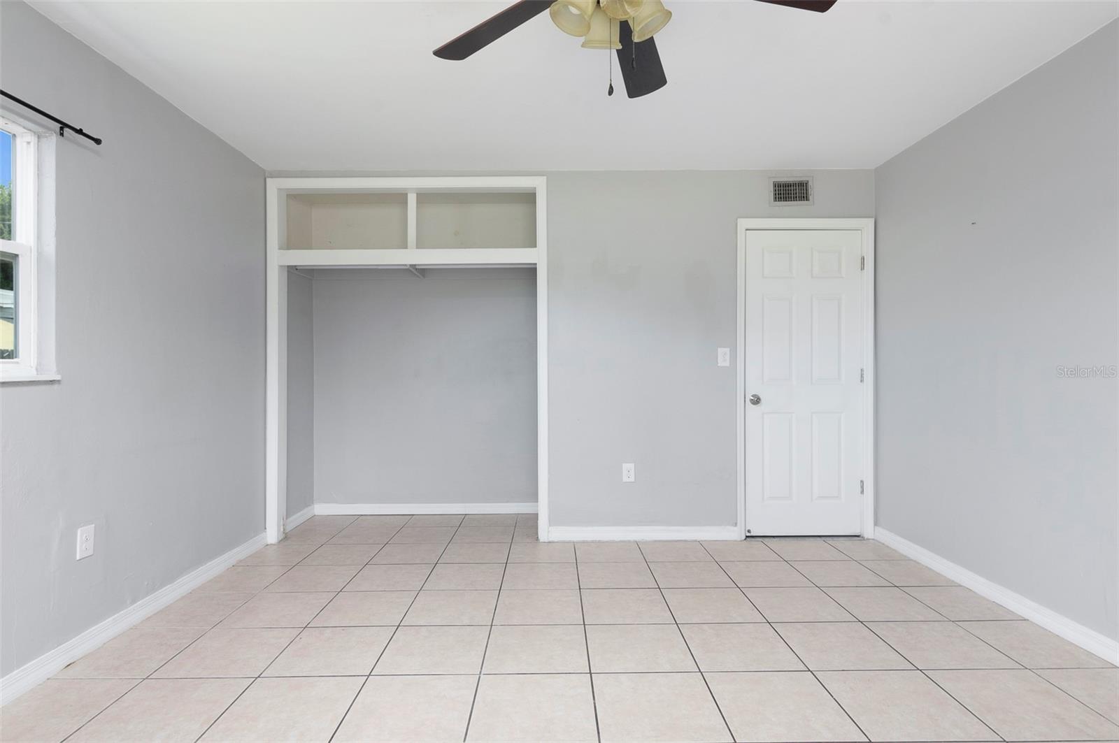 HILLTOP GROVE SUB - Residential Lease