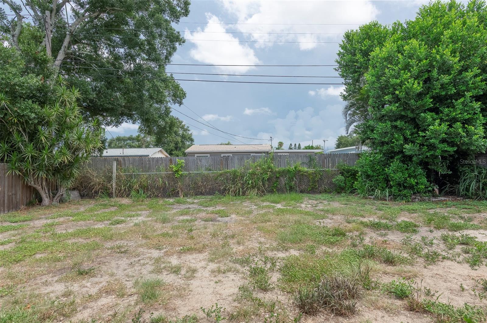 HILLTOP GROVE SUB - Residential Lease