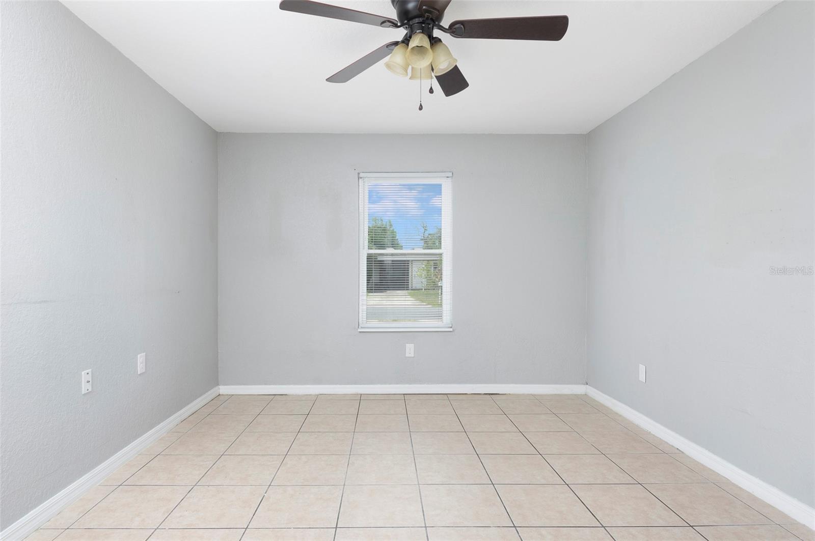 HILLTOP GROVE SUB - Residential Lease