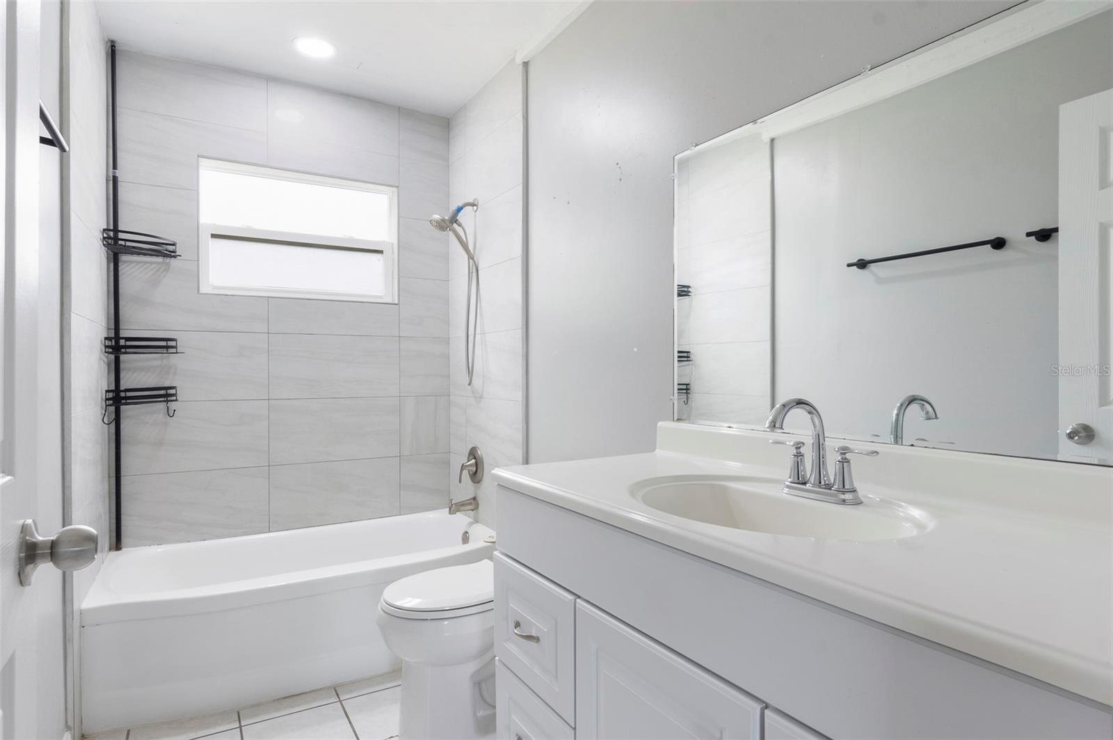 HILLTOP GROVE SUB - Residential Lease