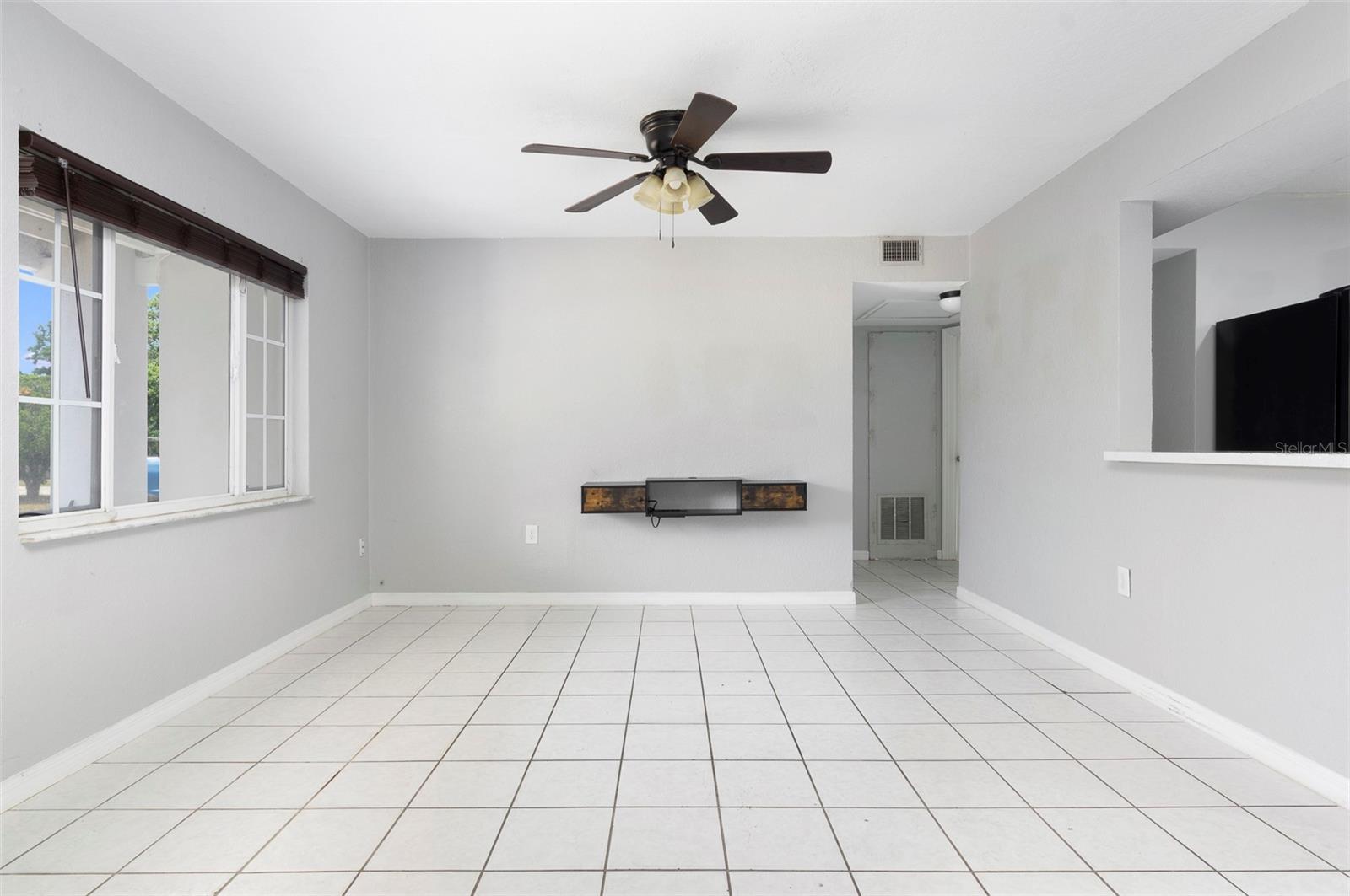 HILLTOP GROVE SUB - Residential Lease