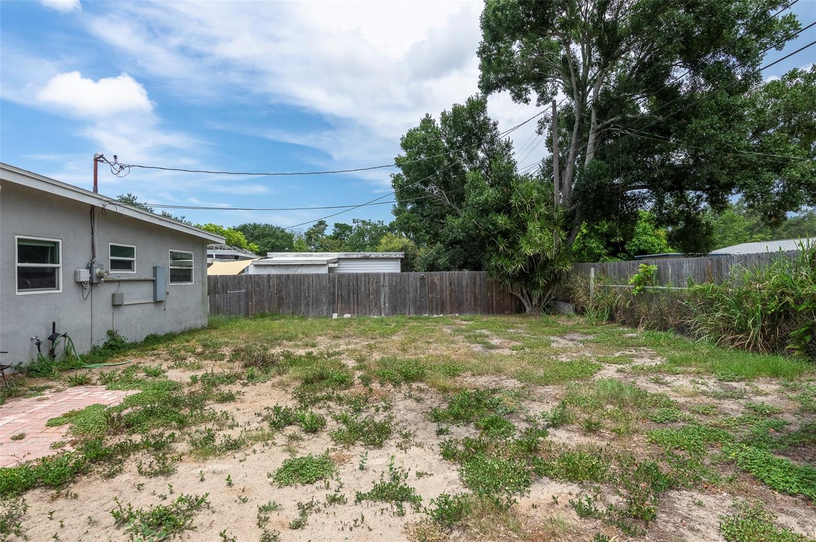 HILLTOP GROVE SUB - Residential Lease