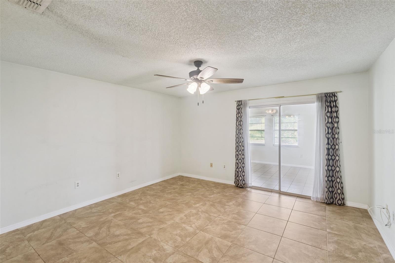 TAVARES RIDGE CONDO - Residential
