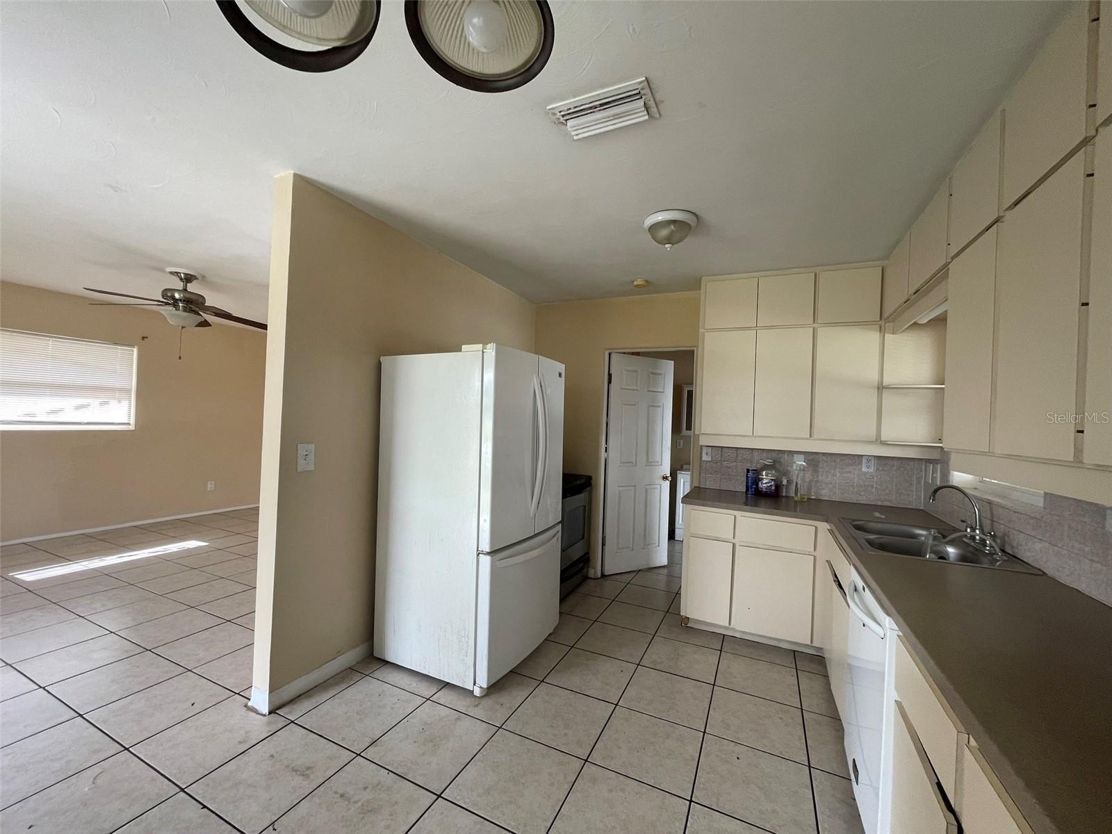 POINCIANA PARK FIRST ADD - Residential