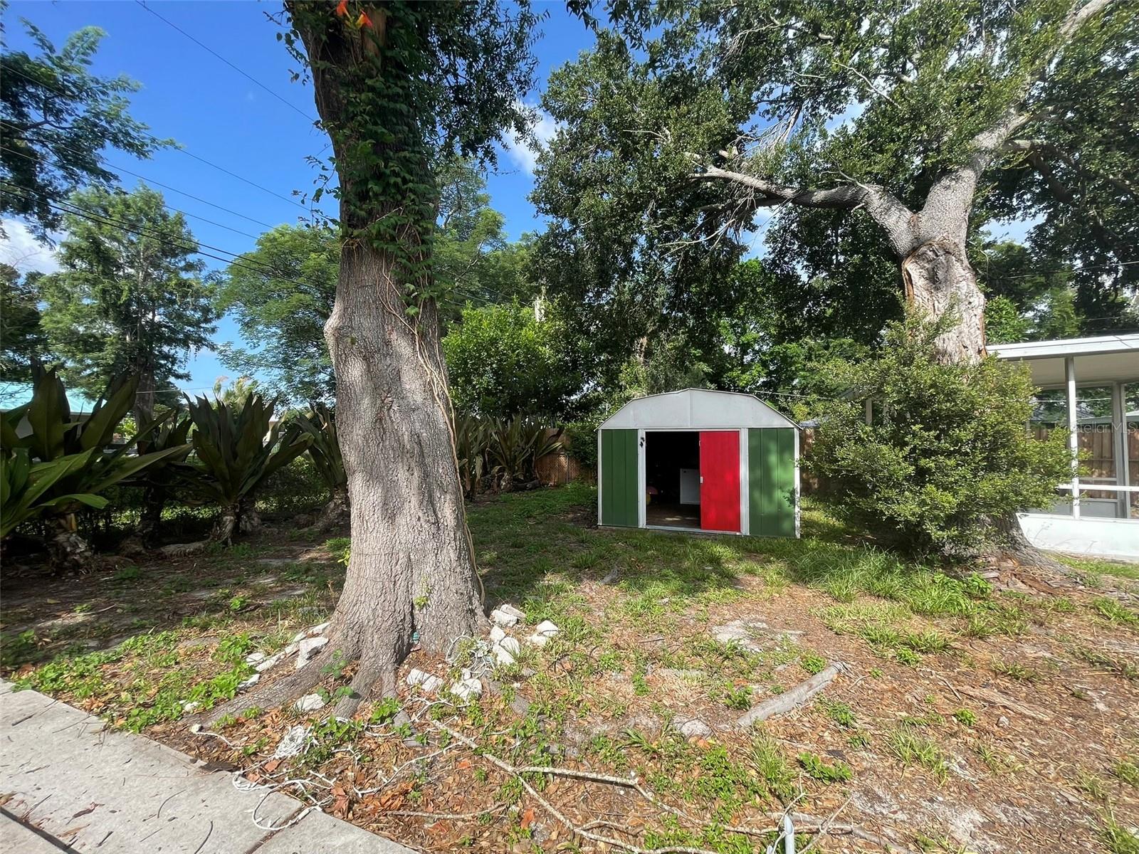 POINCIANA PARK FIRST ADD - Residential