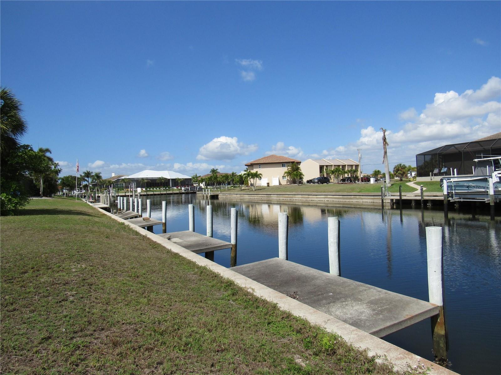 PUNTA GORDA ISLES SEC 07 - Land