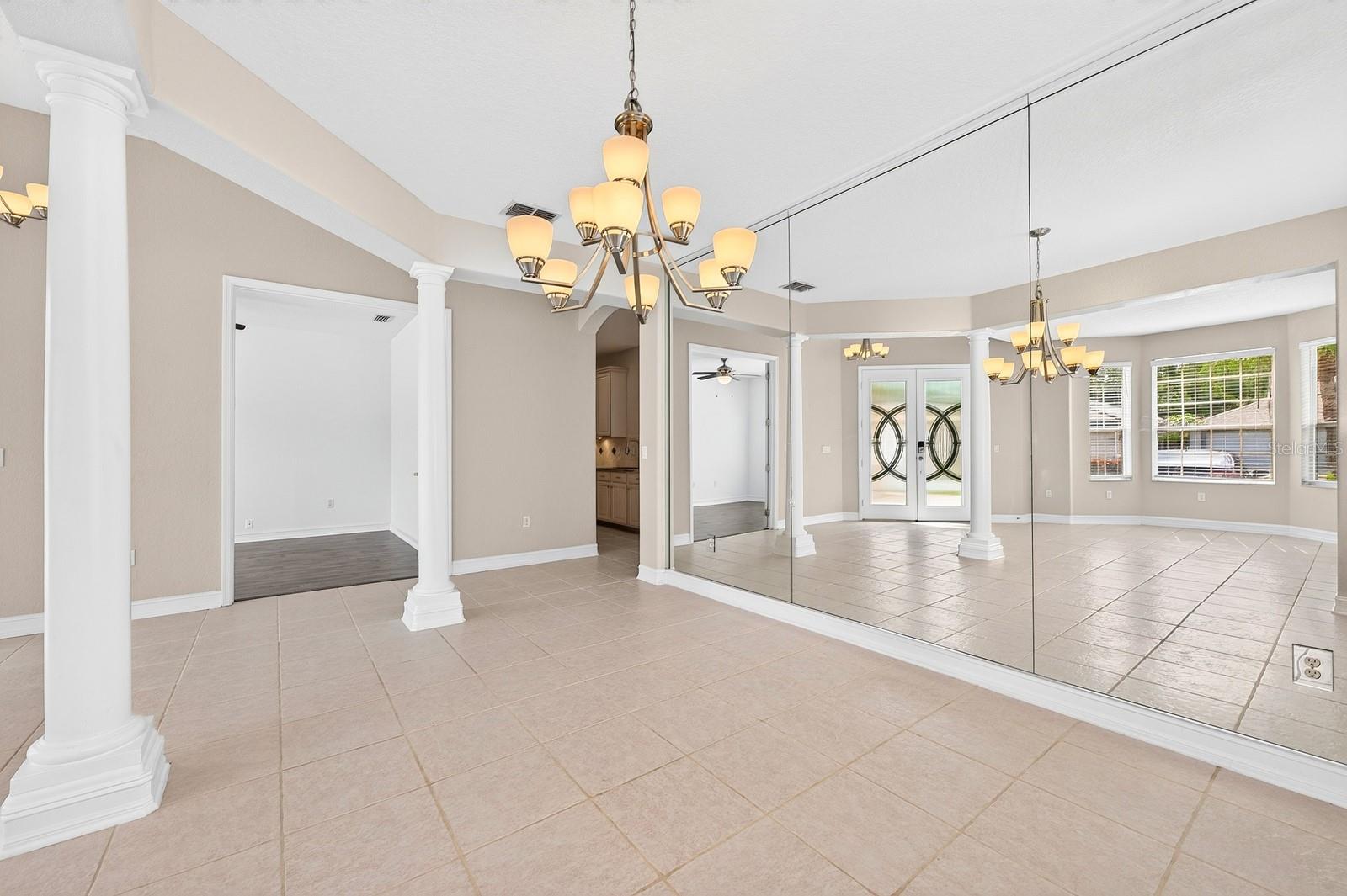RETREAT AT WEKIVA - Residential