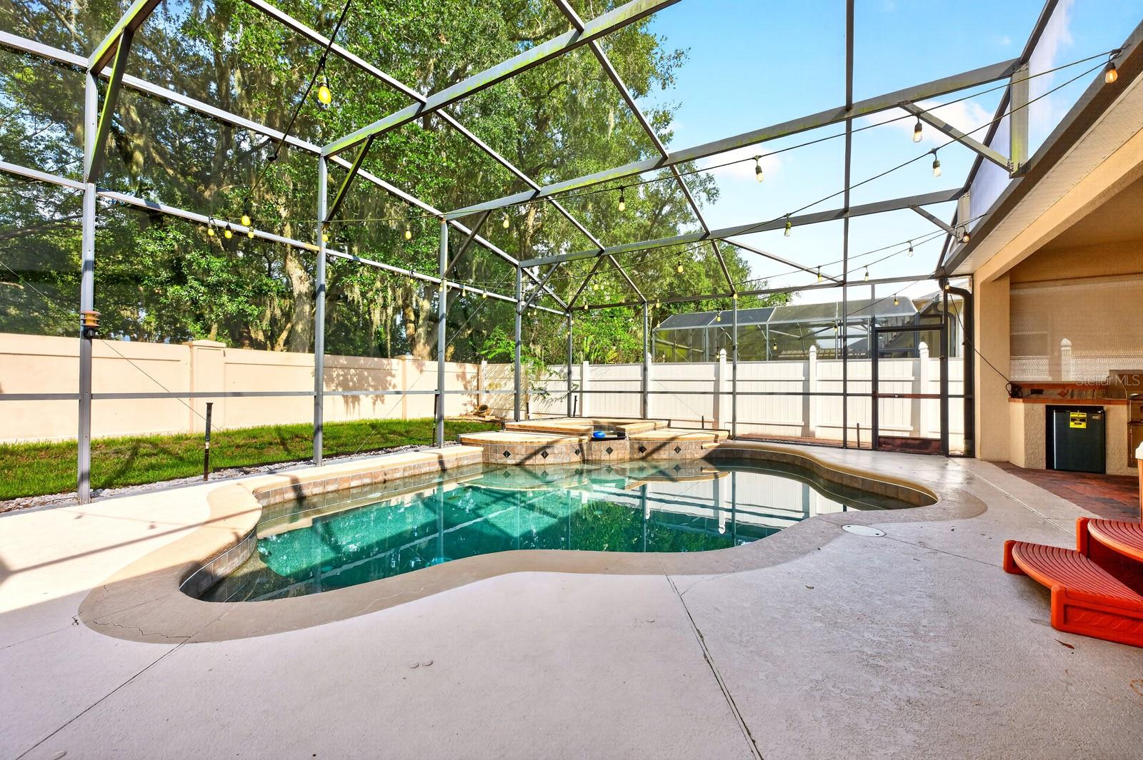RETREAT AT WEKIVA - Residential