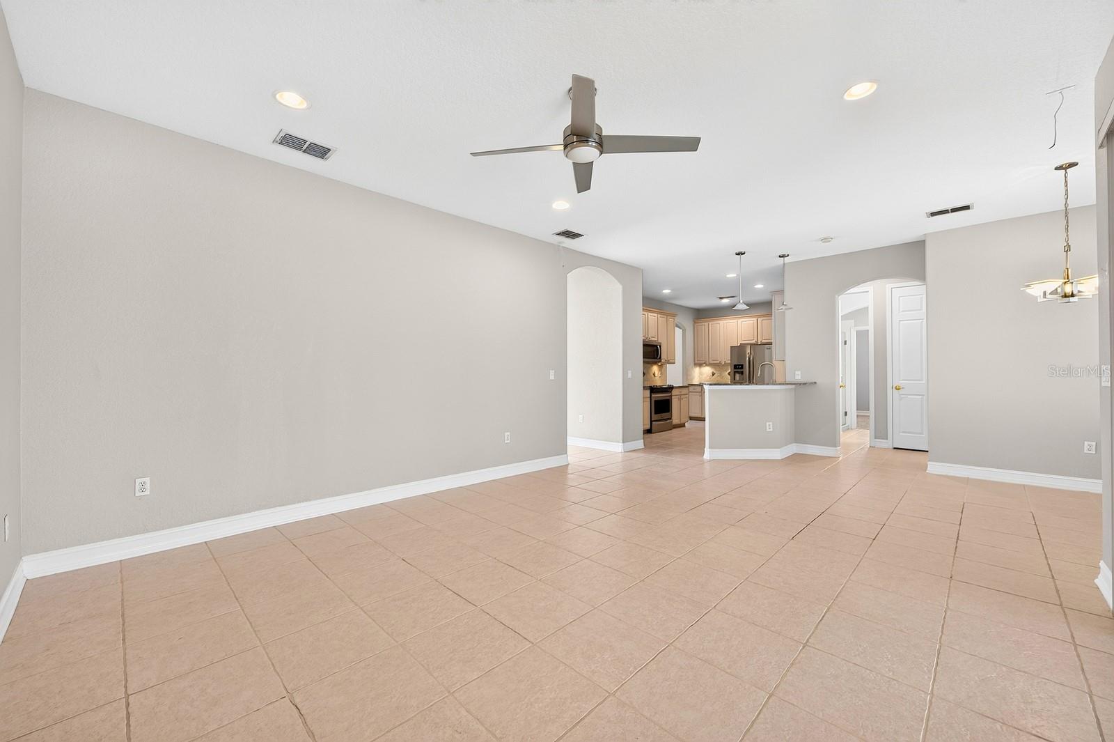 RETREAT AT WEKIVA - Residential