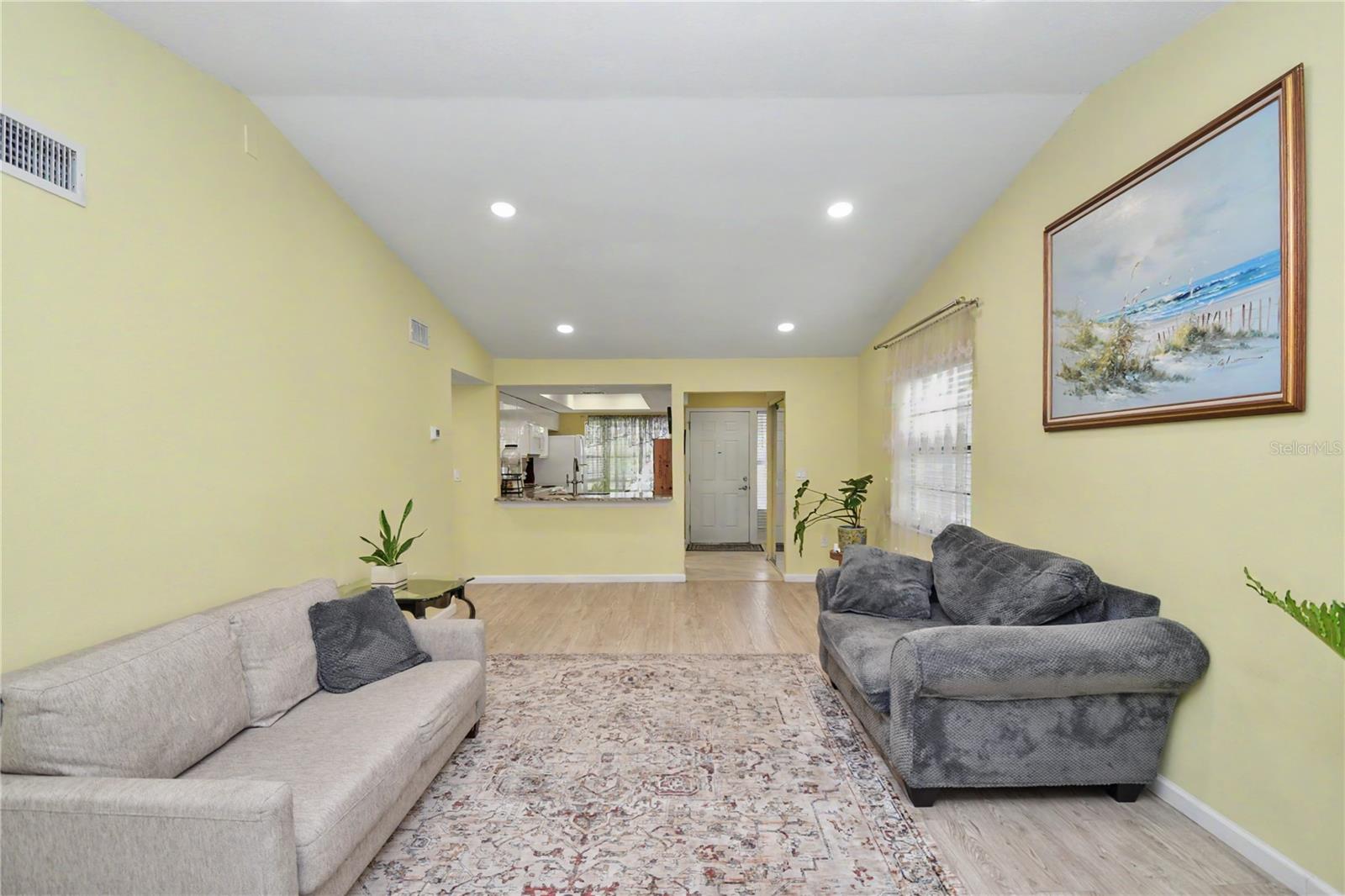 SUMMERSIDE - Residential