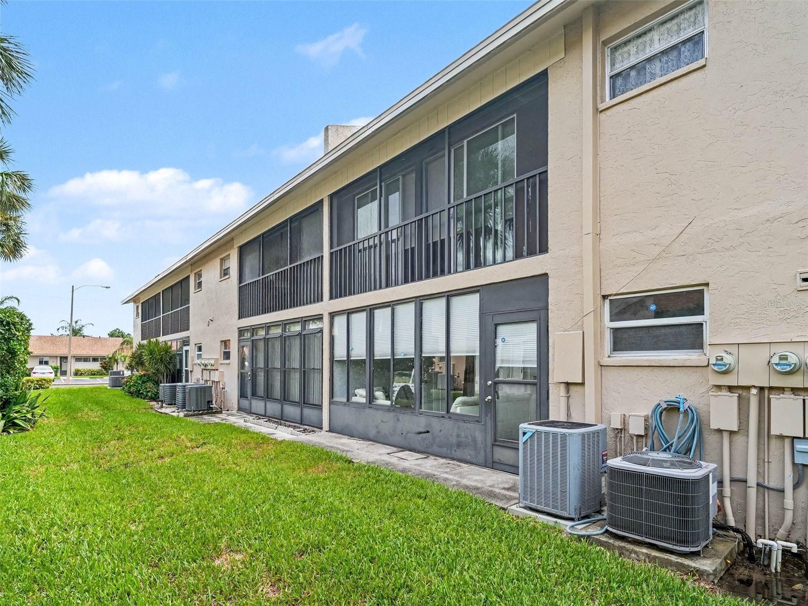 PINEWOOD VILLAGE V - Residential