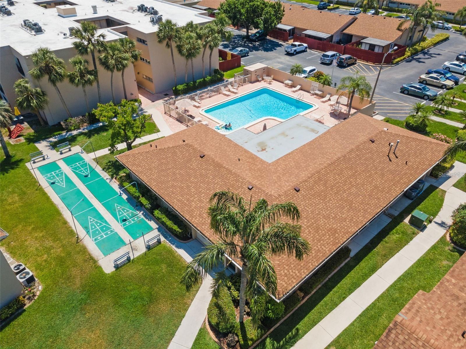 PINEWOOD VILLAGE V - Residential