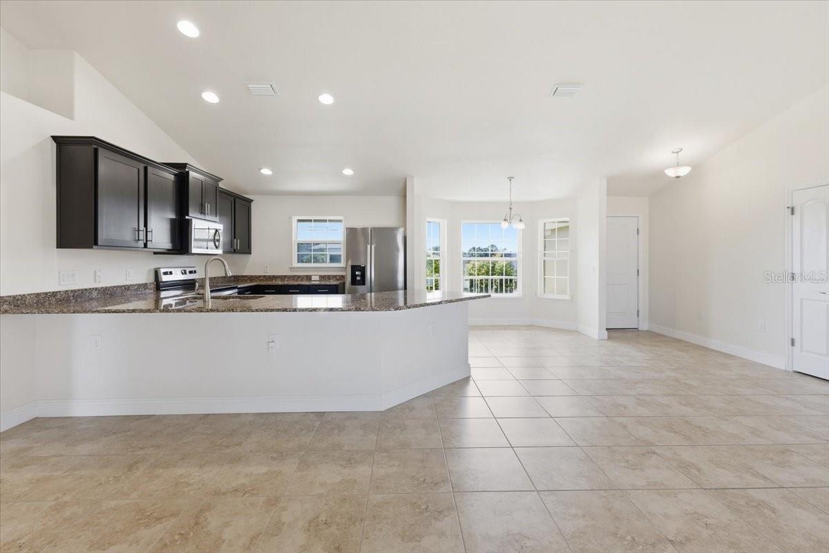 ROTONDA WEST PINE VALLEY - Residential Lease