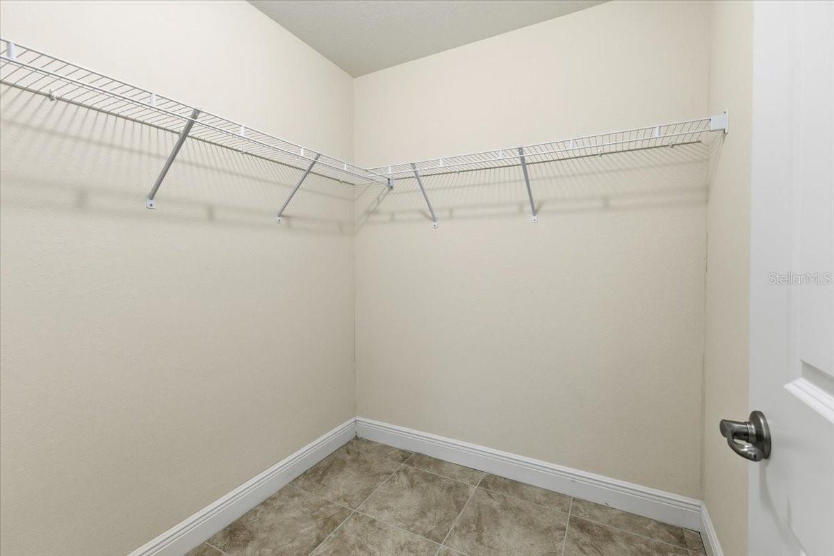 ROTONDA WEST PINE VALLEY - Residential Lease
