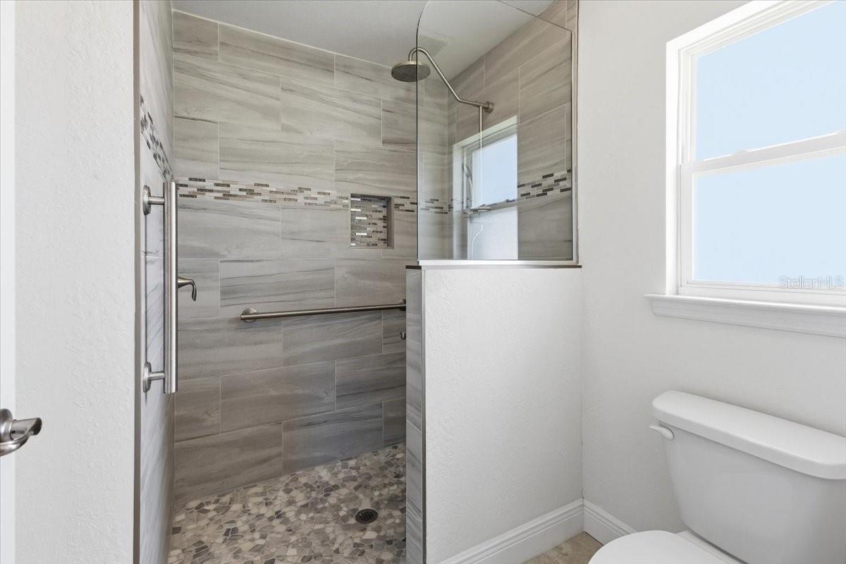ROTONDA WEST PINE VALLEY - Residential Lease