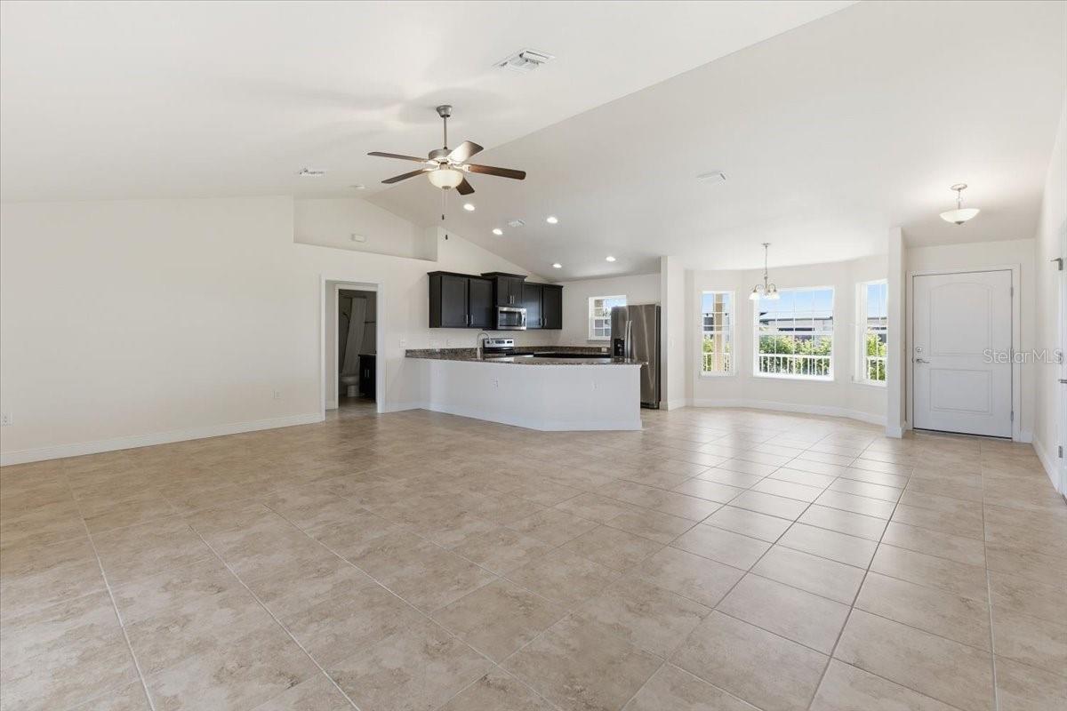 ROTONDA WEST PINE VALLEY - Residential Lease