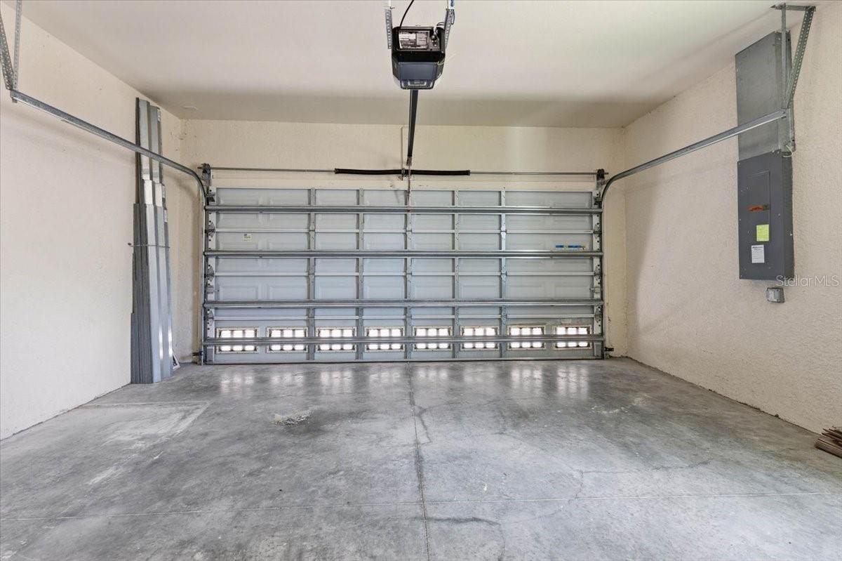 ROTONDA WEST PINE VALLEY - Residential Lease