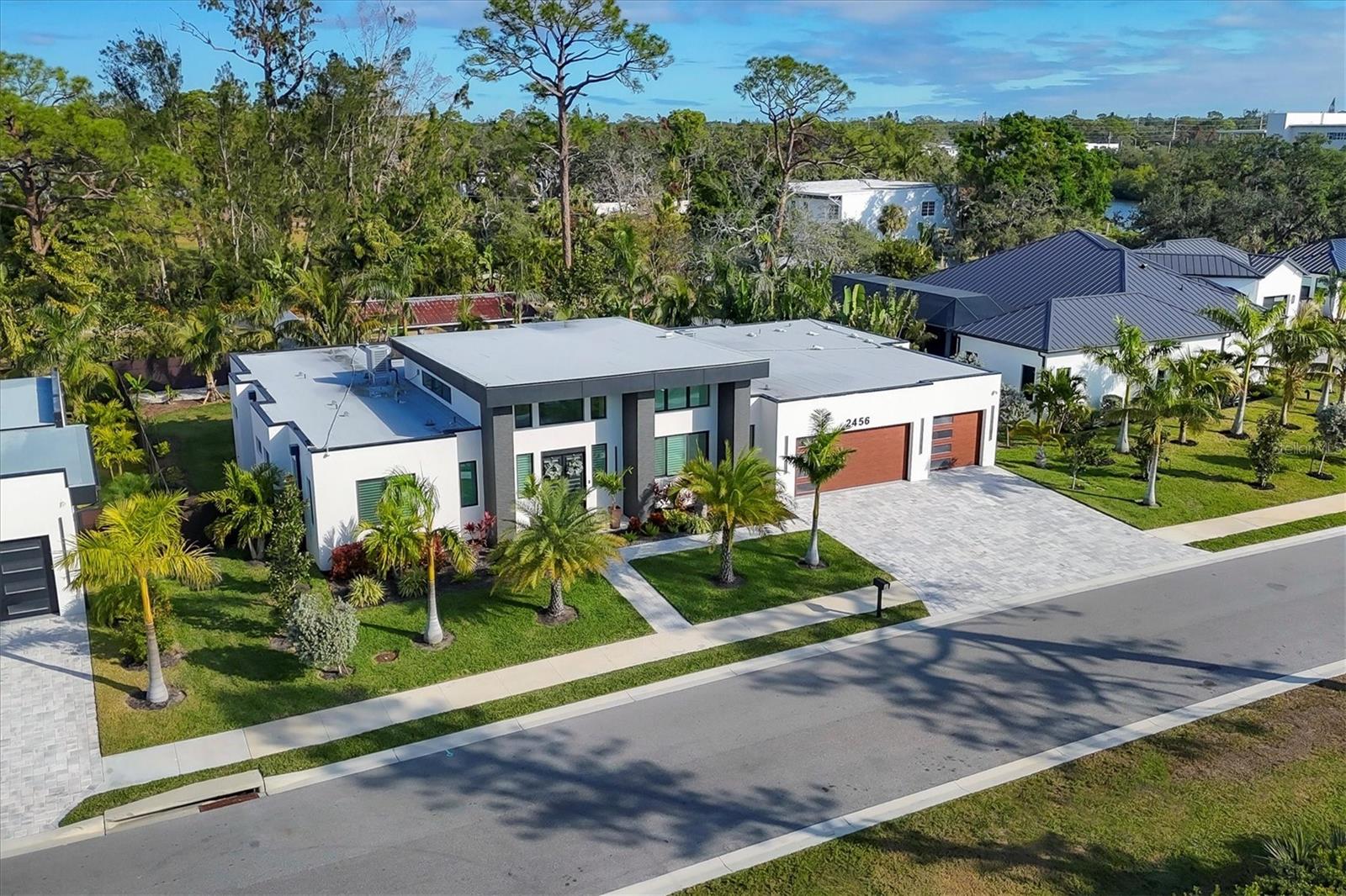 SHORELINE - Residential