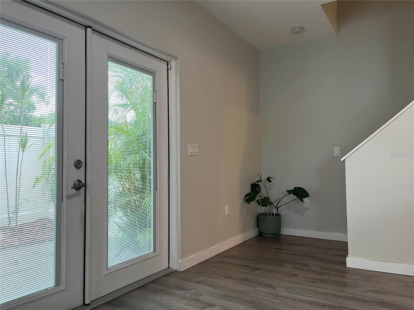 LAS PALMAS TWNHMS - Residential