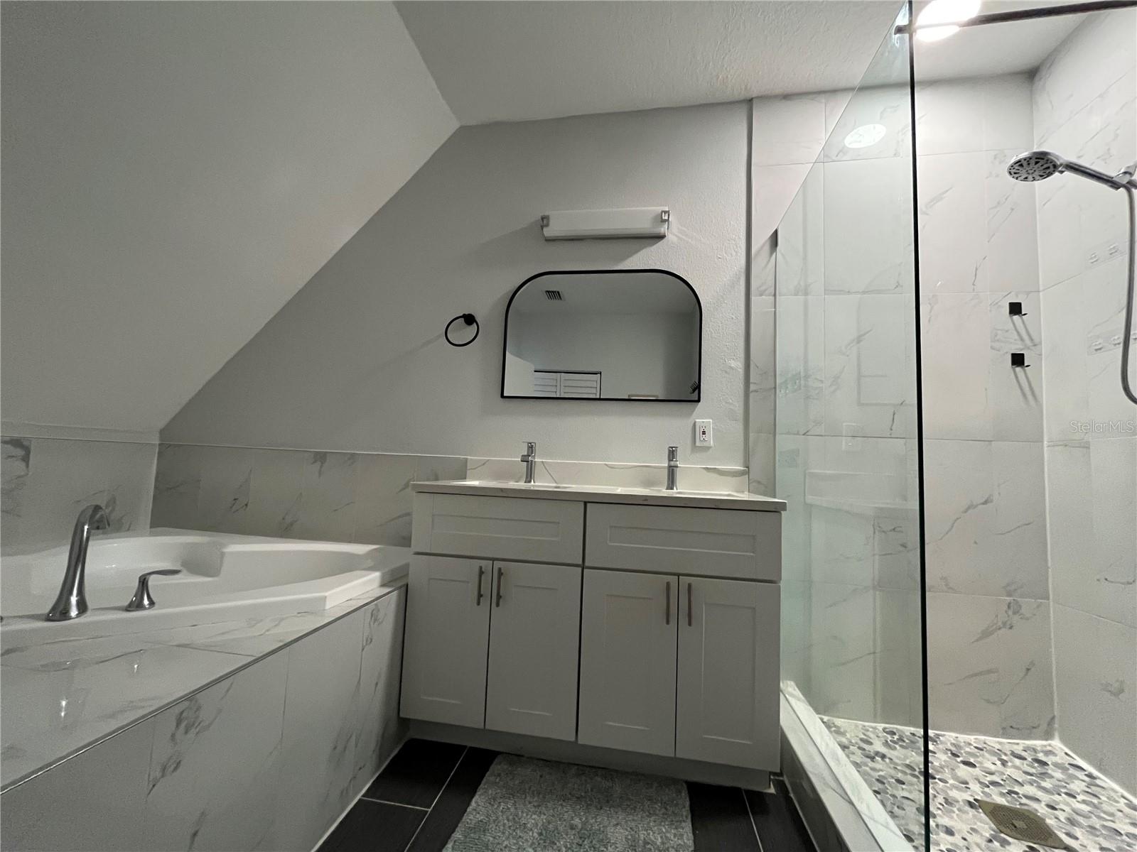 LAS PALMAS TWNHMS - Residential
