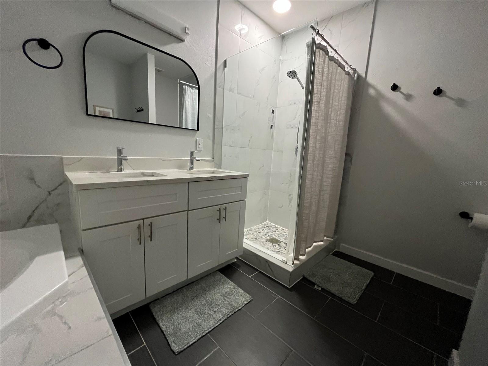 LAS PALMAS TWNHMS - Residential