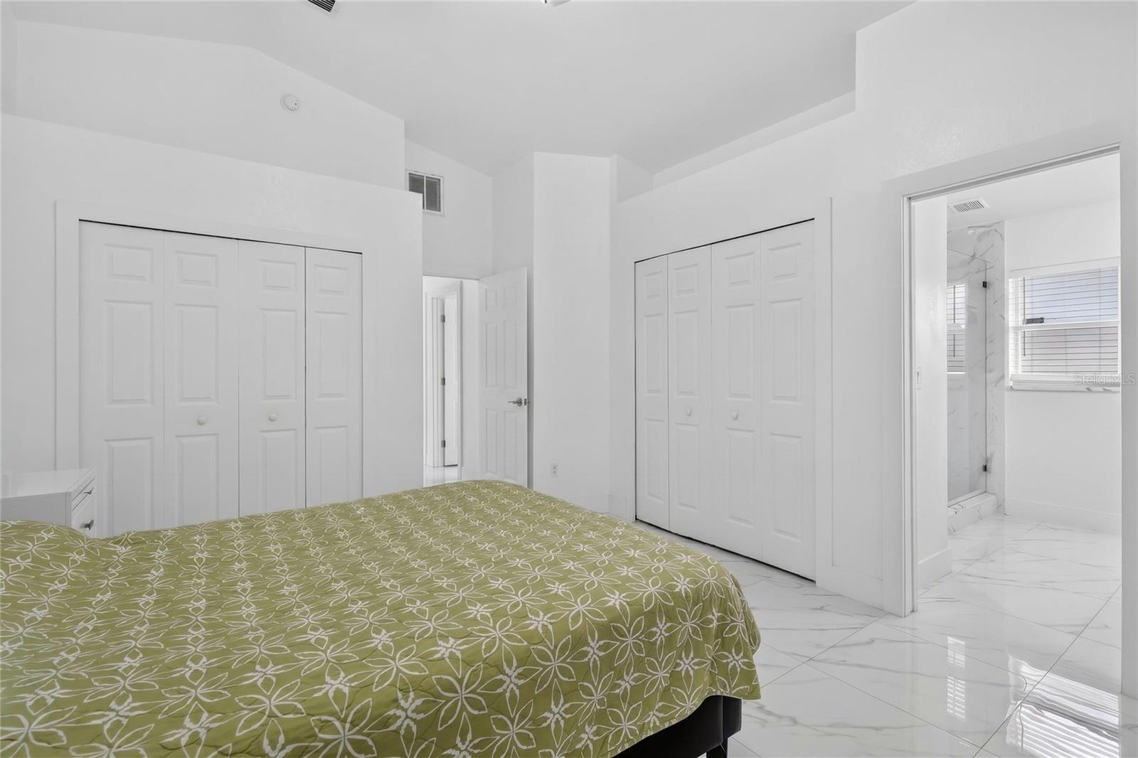 NORTHWOOD MANOR - Residential