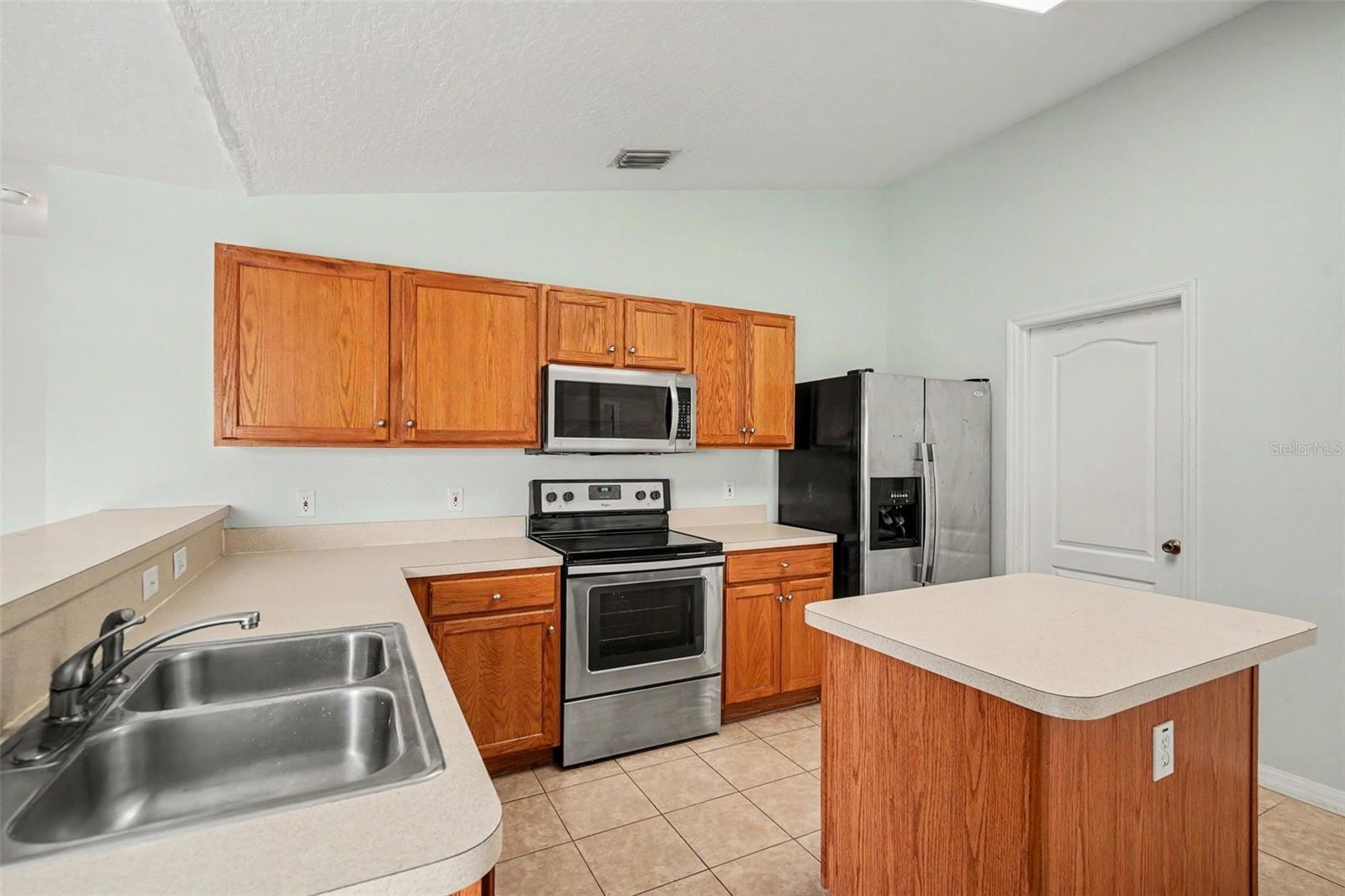 EAU GALLIE SHORES - Residential