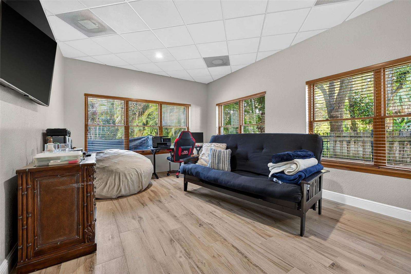 GATEHOUSE WOODS - Residential
