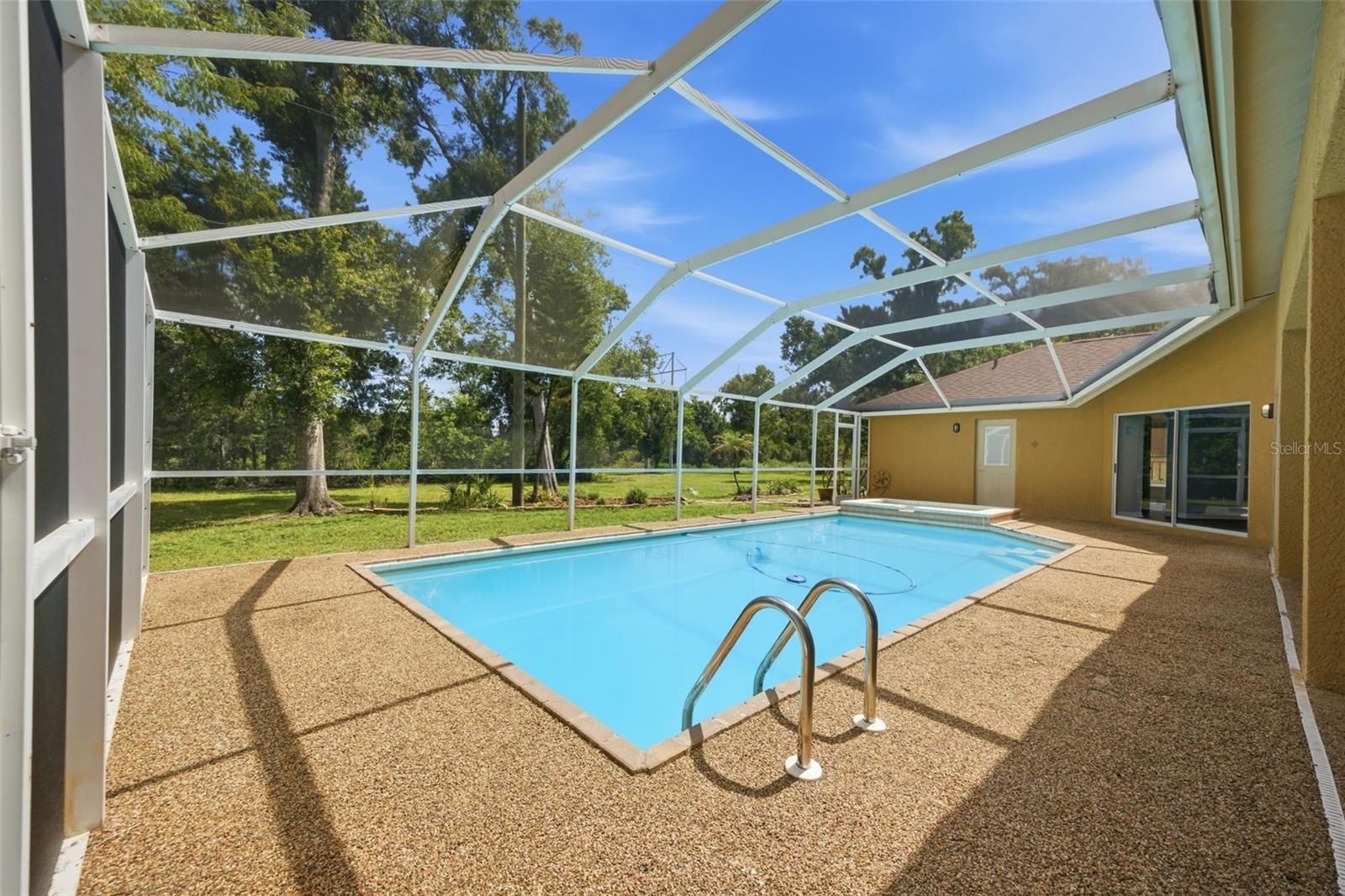 CHAPMAN MANORS - Residential