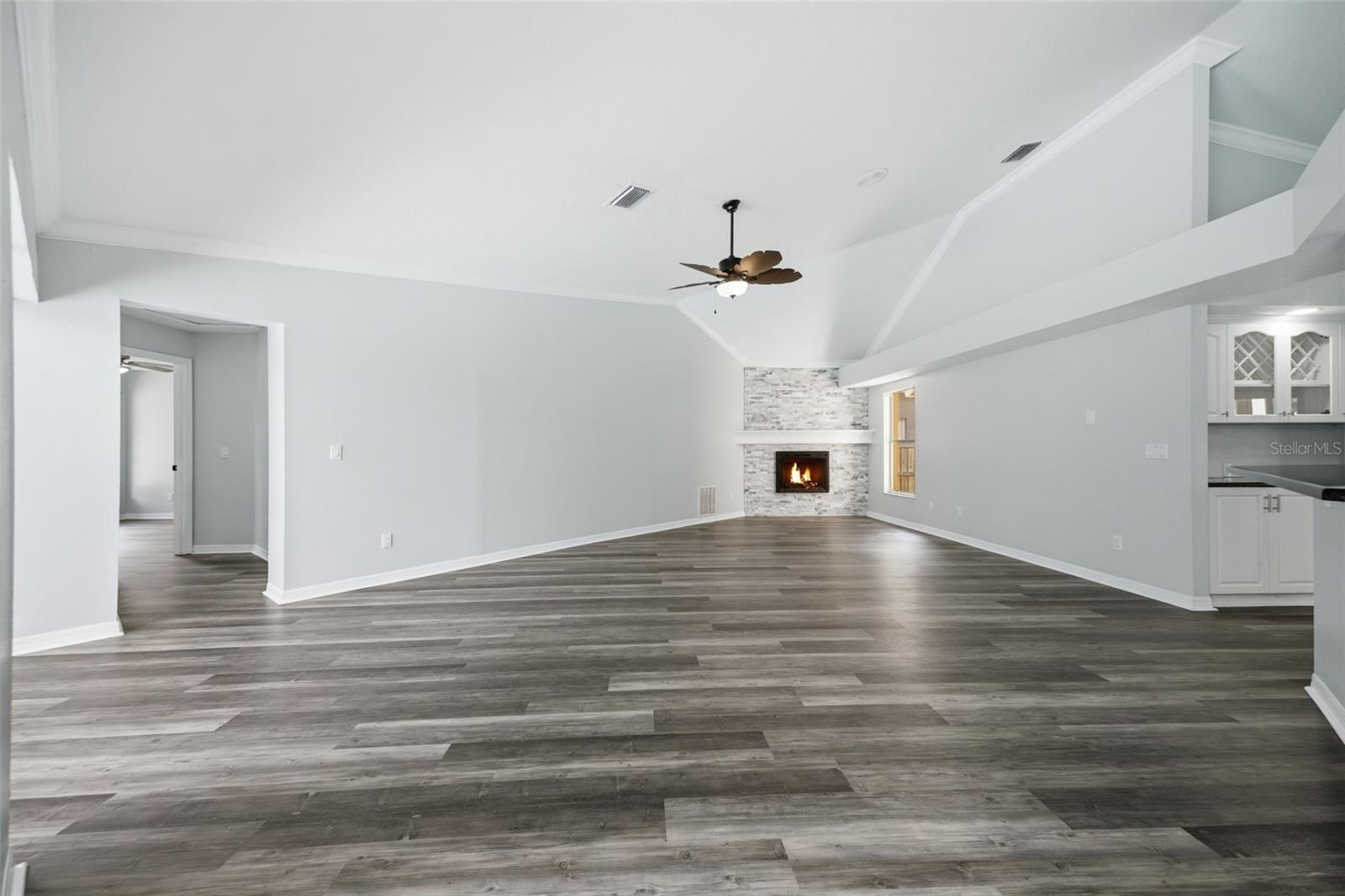 CHAPMAN MANORS - Residential