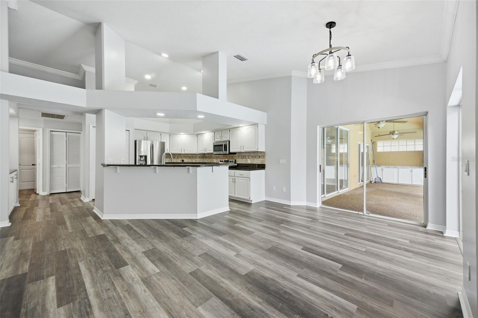 CHAPMAN MANORS - Residential
