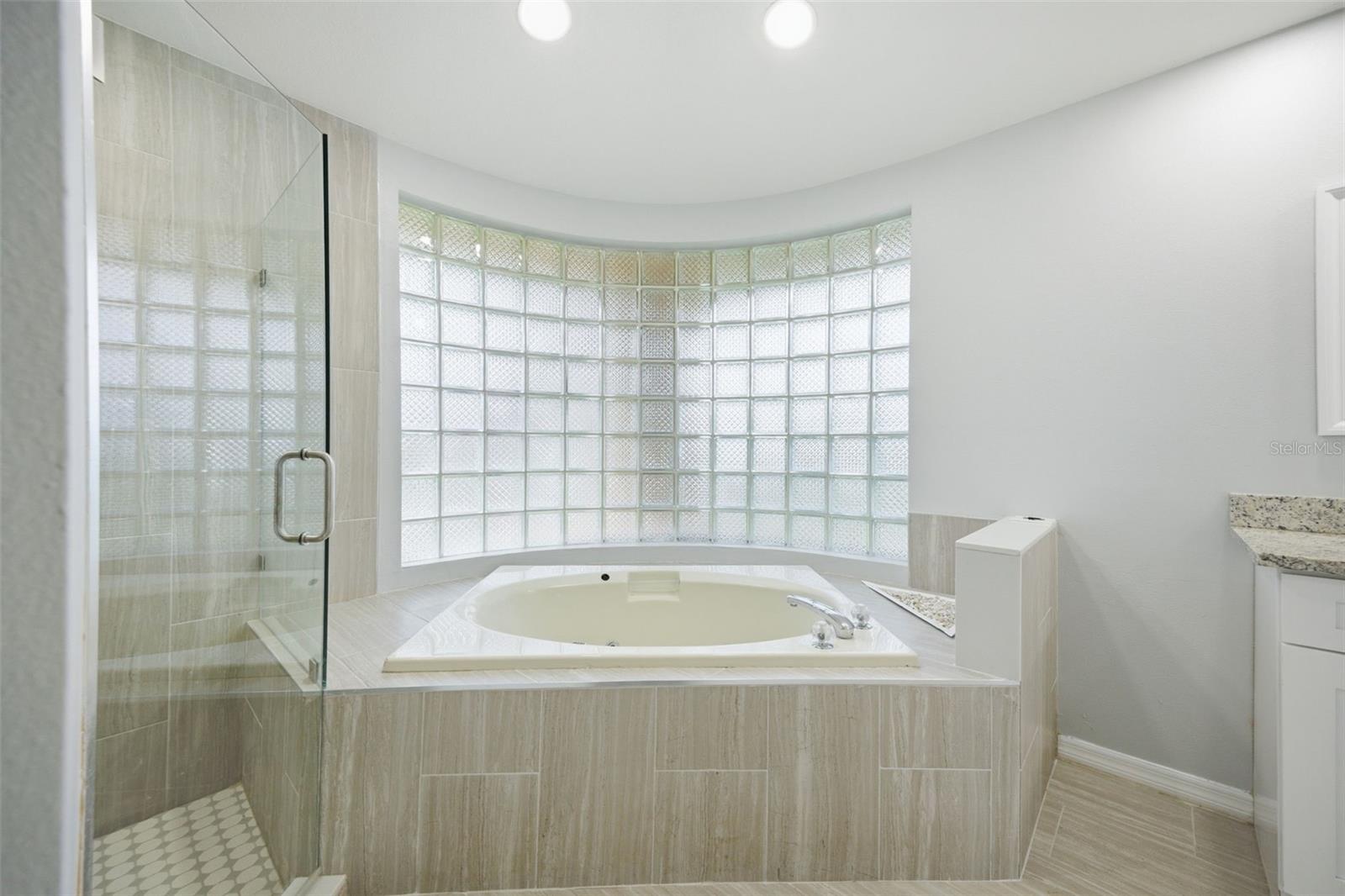 CHAPMAN MANORS - Residential