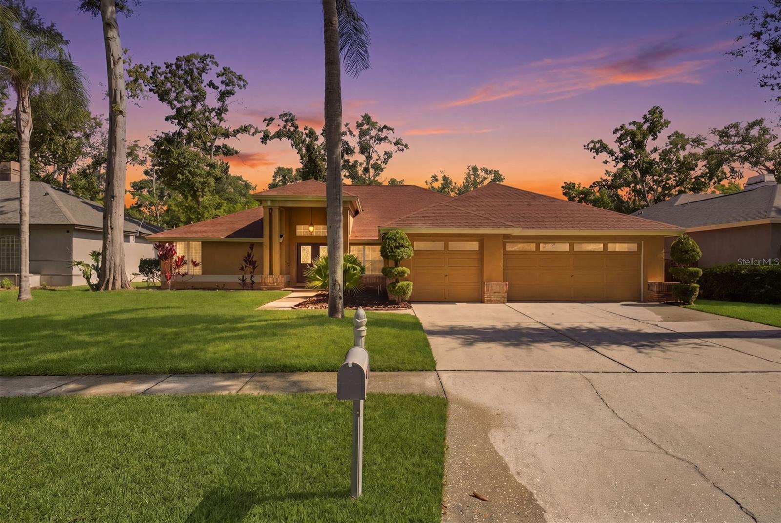 CHAPMAN MANORS - Residential